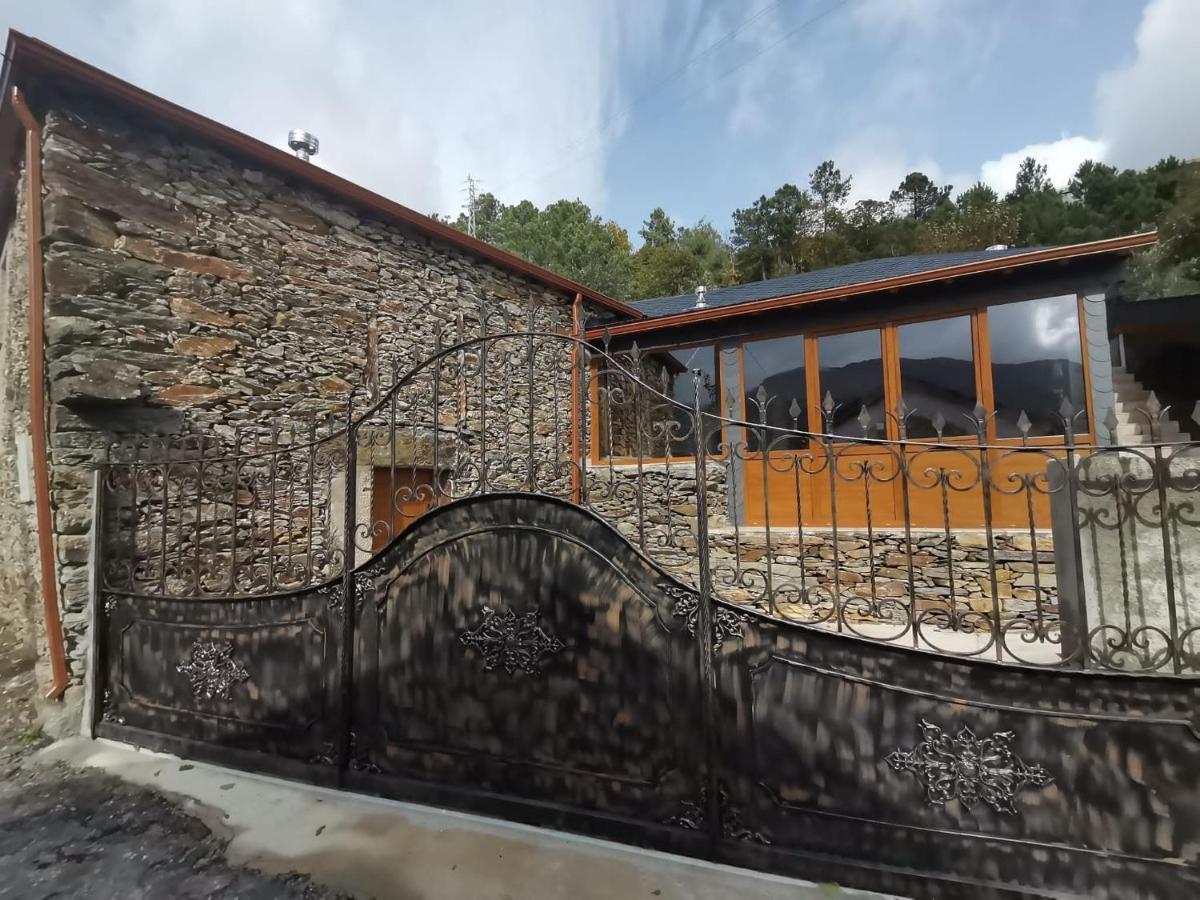 维拉·雷阿尔Casa Do Julien Mountain Experience别墅 外观 照片